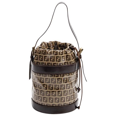 bucket fendi zucchino con catena|Bags .